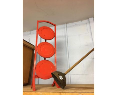 Cake stand and a poss stick