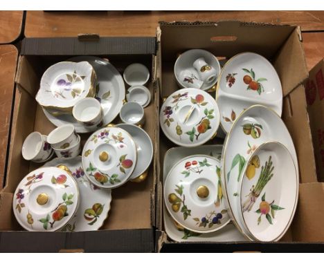 Quantity of Royal Worcester Evesham, in two boxes