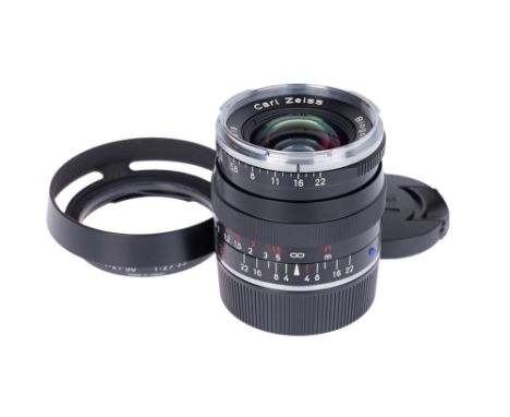 Leica M, black, serial no. 15537819, body, VG, focusing slightly stiff in places, elements, E, complete with lens hood and ma