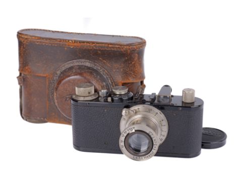 1932, black, serial no. 105682, with Leitz Hektor f/2.5 50mm lens, nickel, serial no. 92585, body, G, shutter working, lens, 