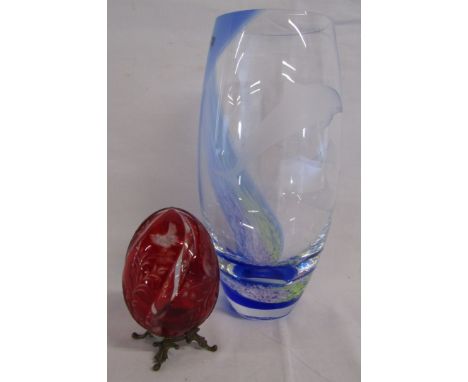 Caithness crystal vase with etched dolphins&nbsp;approx. 20.5cm&nbsp;and red glass egg with birds singing&nbsp;