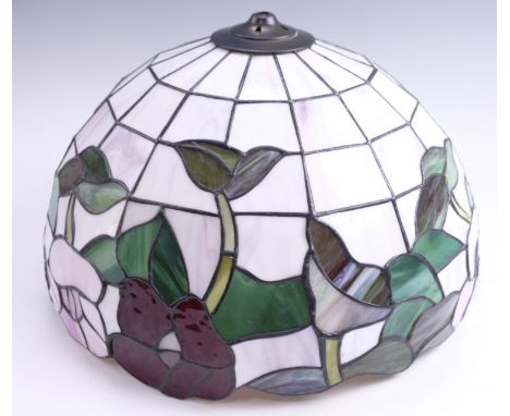 A Tiffany style leaded glass floral decorated lamp shade, 41 x 25 cm