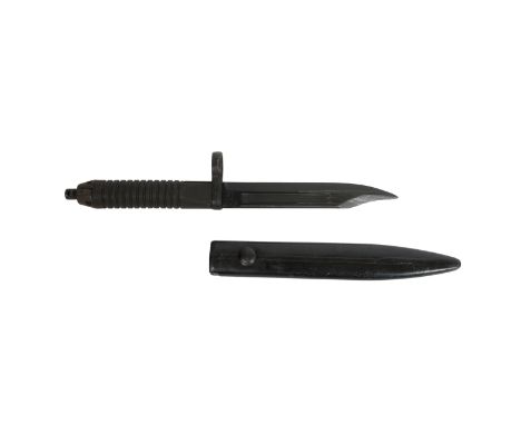 PAKISTANI G3 KNIFE BAYONET. Pakistani G3 Knife Bayonet, marked to ricasso 'POF' over '13', held in steel scabbard, blade 16 c