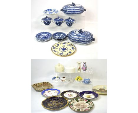 A quantity of ceramics and glassware comprising cabinet plates to include a mid 19th century hand painted Coalport example, W