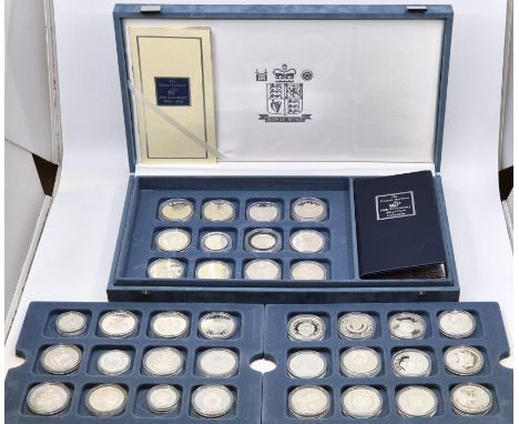 A Royal Mint 1995 "The United Nations 50th Anniversary 1945-1995" silver proof thirty-six coin collection, comprising; Urugua