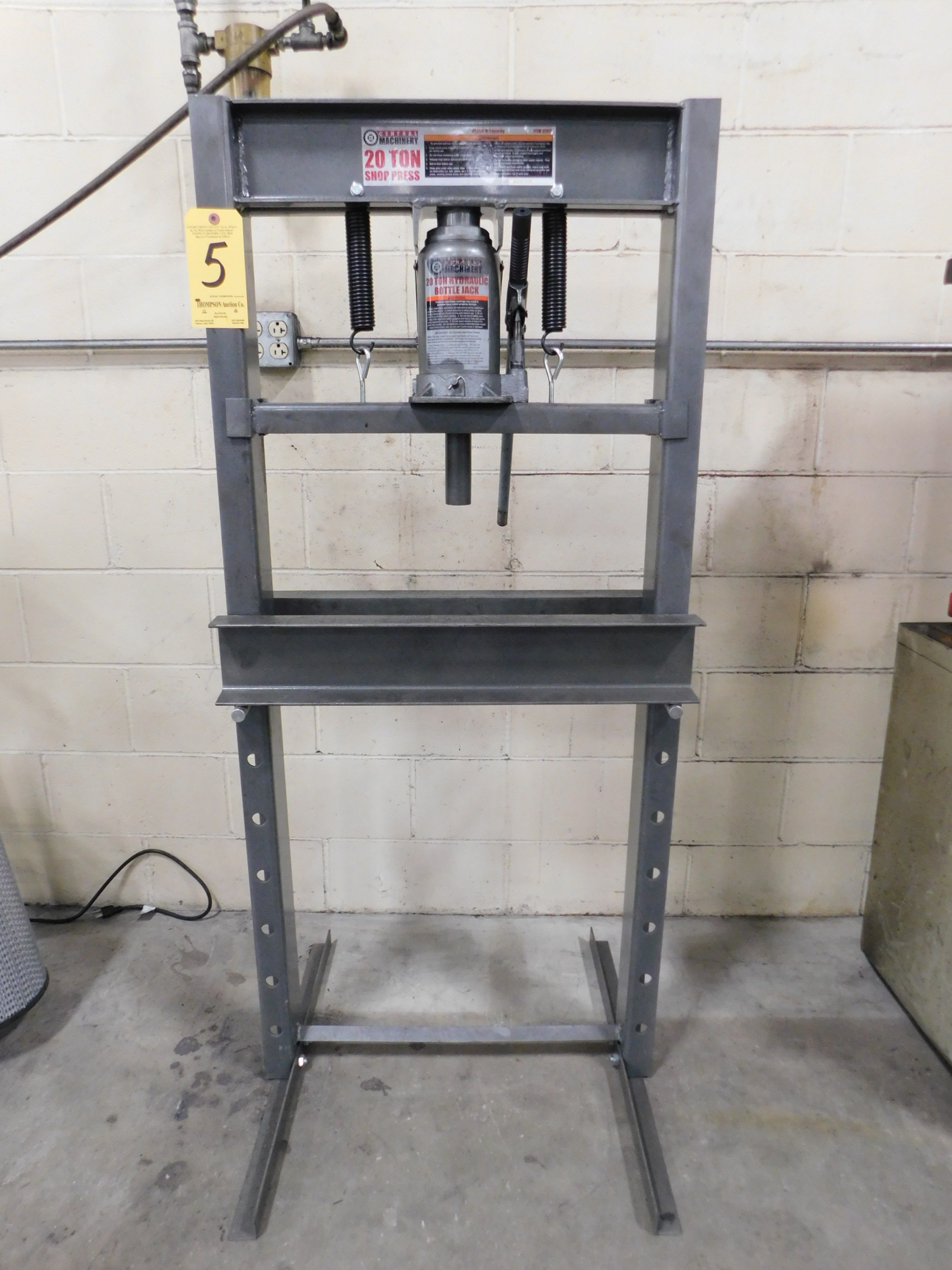 Central Machinery 20Ton HFrame Shop Press