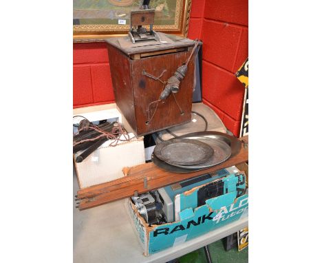 Photography - a Swiss made Piallard cine camera outfit cased; a Haynorette animated cine, editor model, boxed; other, similar