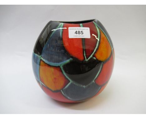 Poole pottery abstract vase18cm tall 