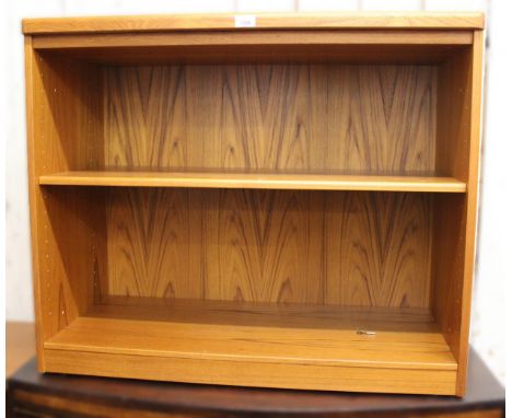 G Plan teak two shelf open bookcase, 90 x 42 x 45cm 