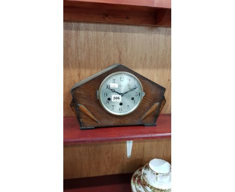 MANTLE CLOCK 