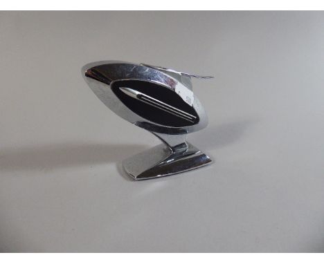 A T21 Robin Electric Table Gas Lighter in the form of a Spaceship, 10cm high 