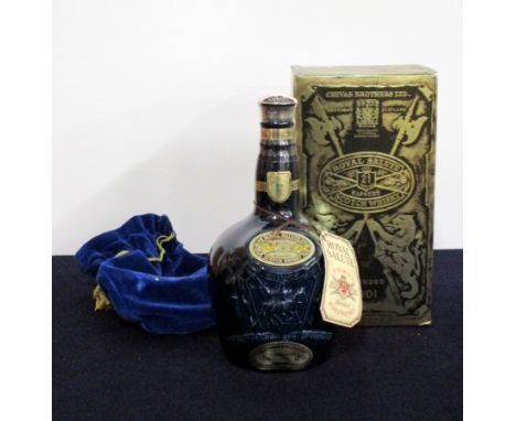1 litre bt Chivas Royal Salute 21 YO Blended Scotch Whisky Blue Wade Decanter with Original Drawstring bag 43° oc