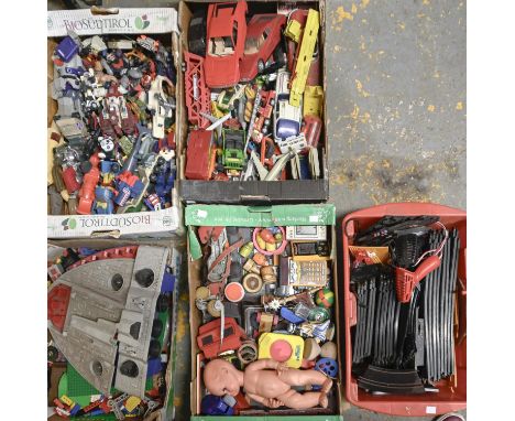 Miscelleaneous games and toys, 1980's Including Nintendo, Game &amp; Watch Snoopy Tennis handheld game, Mini Munchman Grandst