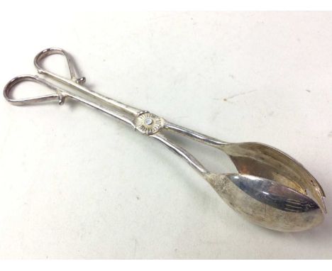 PAIR OF SILVER MOUNTED NAPKIN RINGS, ALONG WITH OTHER ITEMS including a group of silver plated cutlery, a serving dish and a 