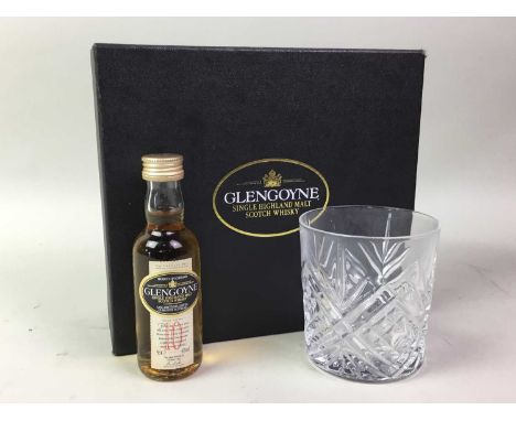 GLENGOYNE SCOTCH WHISKY SET, comprising whisky miniature and glass, boxed, 5cl, 40%
