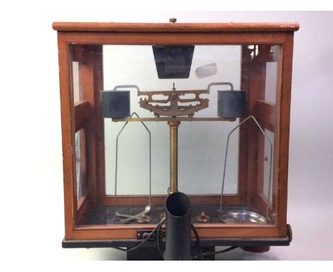 SET OF SCIENTIFIC SCALES IN CASE, AND A MICROSCOPE the microscope in wooden caseQty: 2