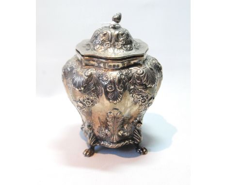 Silver caddy of lobed bombé firm with embossed scallops and other designs, on paw feet, by Nathan & Hayes, Chester 1897, 9oz.