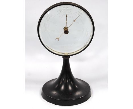 Desk barometer by CP Goerz, Berlin, DRGM, 22cm high.