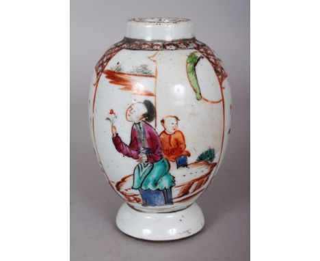 AN 18TH CENTURY CHINESE QIANLONG PERIOD FAMILLE ROSE MANDARIN PORCELAIN TEA CADDY, painted with panels of a lady and boy, 4.5