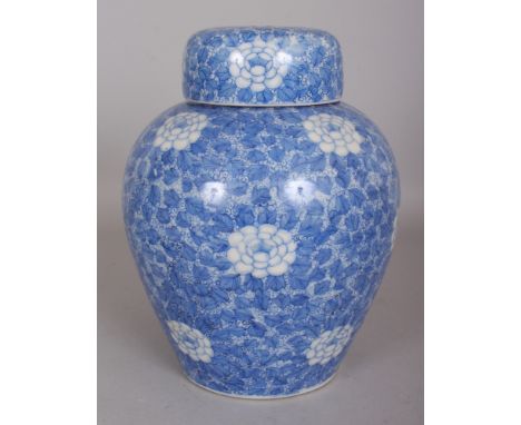 AN EARLY 20TH CENTURY JAPANESE SETO BLUE & WHITE PORCELAIN JAR, & COVER, with an additional fitted interior cover, painted wi