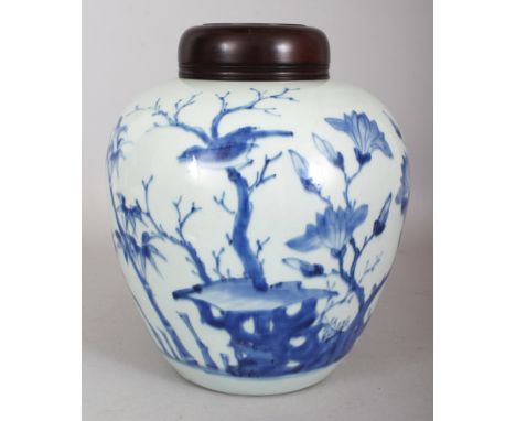 A GOOD 17TH CENTURY CHINESE TRANSITIONAL PERIOD BLUE & WHITE PORCELAIN JAR, of larger than average size, together with a late