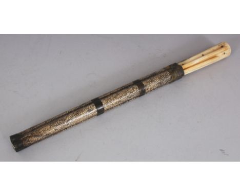 A 19TH/20TH CENTURY CHINESE CHOPSTICK & KNIFE UTENSIL SET, with bone handle and chopsticks and a pale green shagreen case, 14