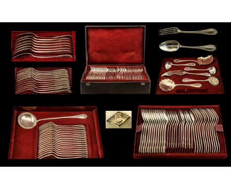 French Silversmith Adolphe Boulenger Paris 1850 - 1899 Delux ( 83  ) Piece Solid Silver Part Canteen of Cutlery Set, Each Pie