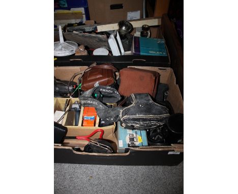 TWO TRAYS OF VINTAGE CAMERAS AND ACCESSORIES ETC 