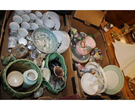 TWO TRAYS OF CERAMICS TO INCLUDE A RADFORD VASE, POOLE POTTERY, JAPANESE CUPS ETC