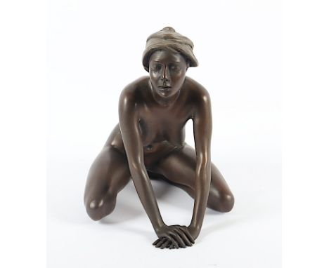 BREKER, Arno, "Kniendes Mädchen mit Kopftuch", Bronze, H 20, bez. E.A., Gießermarke Venturi Arte, um 1977, seitlich signiert,
