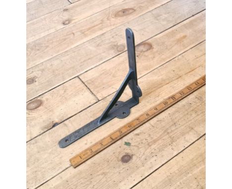*Eight Reproduction Cast Iron with Copper Finish Gallow Shelf Brackets 200mm