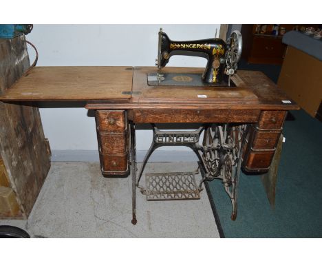 Singer Manual Treadle Sewing Machine