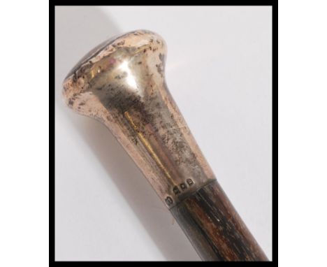 A 19th Century Hallmarked silver knopped partial walking stick / promenade cane. Hallmarked for London. Measures 28cm long.&n