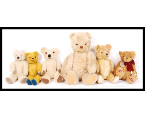 A large collection of 6x assorted vintage stuffed toy teddy bears, many vintage. Comprising; an Aurora Jubilee Of Queen Eliza