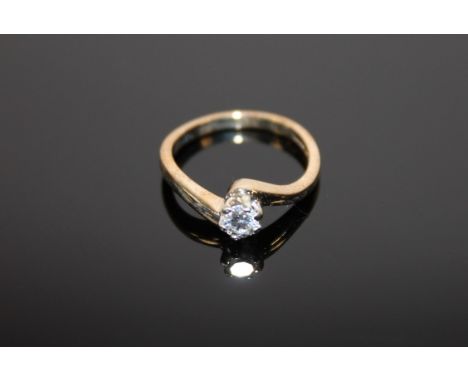 An 18ct gold diamond solitaire ring, size J, approximately 0.25ct