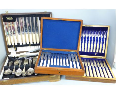 Vintage Fish Knives & Forks Set Boxed Canteen Chrome Plate