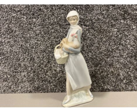 Lladro 4591 girl with hen and basket