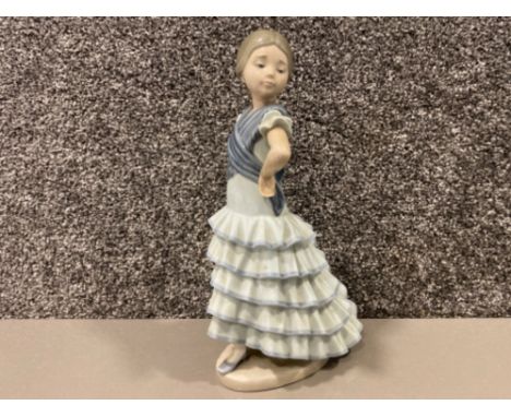 Lladro 5054 Flamenco Dancing Seńorita by Francisco Catalá 1971-1974 good condition