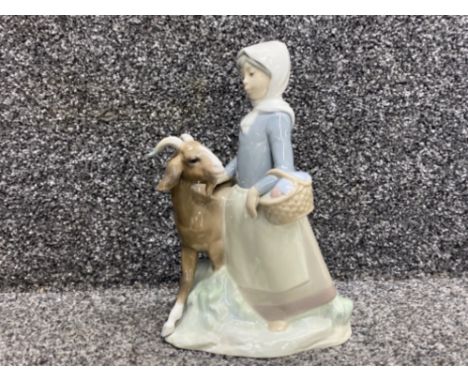 Lladro 4812 girl with goat in good condition
