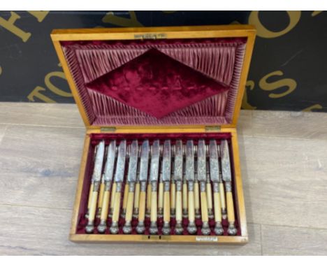 Antique Well presented mahogany cased fruit knife &amp; fork set, comprises of 24 pieces of silver plated &amp; ivory handled