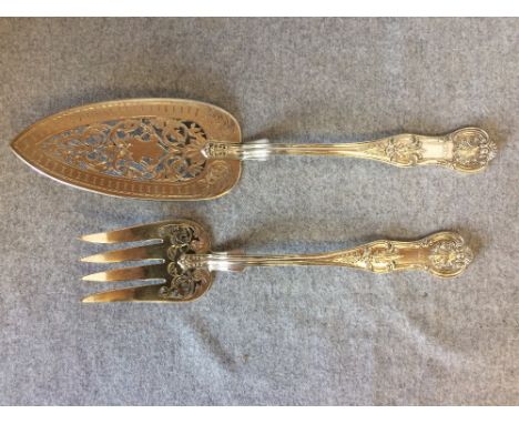 A pair of Victorian, Queen's pattern, servers with a pierced blade trowel & fork, Maker 'Francis Higgins' London 1859, 12.5 o