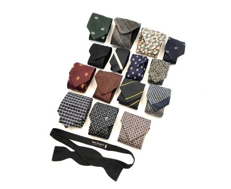 A Pierre Cardin Paris silk tie together with a Solid Gold Liberty fabric silk tie and other vintage silk ties. (16)