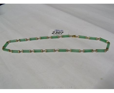 A 14ct yellow gold Jade Necklace