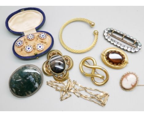 Two agate set brooches, other brooches, a button set, a 19th Century buckle, (chain requires fastener) 