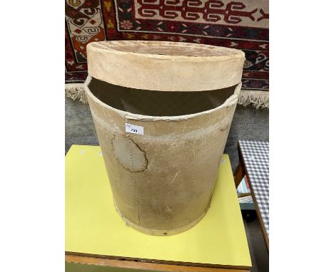 Vintage Bex baking powder container