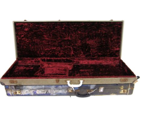 Vintage electric guitar hard case, possibly Selmer, with green exterior and red interior, in tired condition; together with a