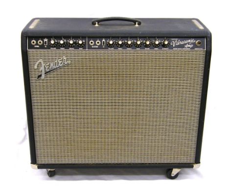 Fender Custom Vibrasonic guitar amplifier, made in USA, ser. no. AB06377, in working order