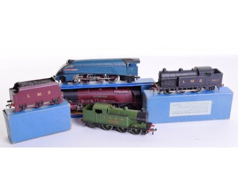 Hornby Dublo locomotives, EDL7 0-6-2 LNER tank engine 9596 green, very good condition, boxed EDL7 0-6-2 LMS tank engine 6917 