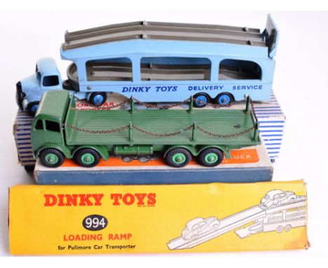 Dinky Toys 505 Foden Flat Truck with chains,2nd type, green body, in fair to good condition, with original blue, orange/white