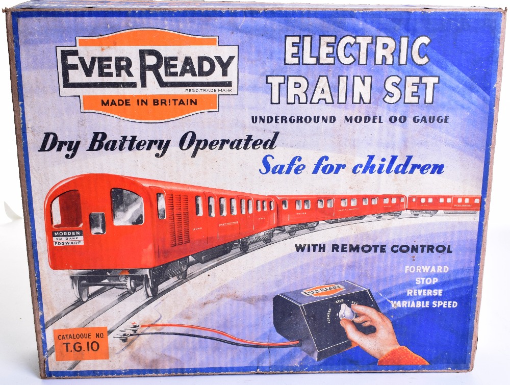 Ever Ready Electric Underground Train set, 00 gauge boxed set with